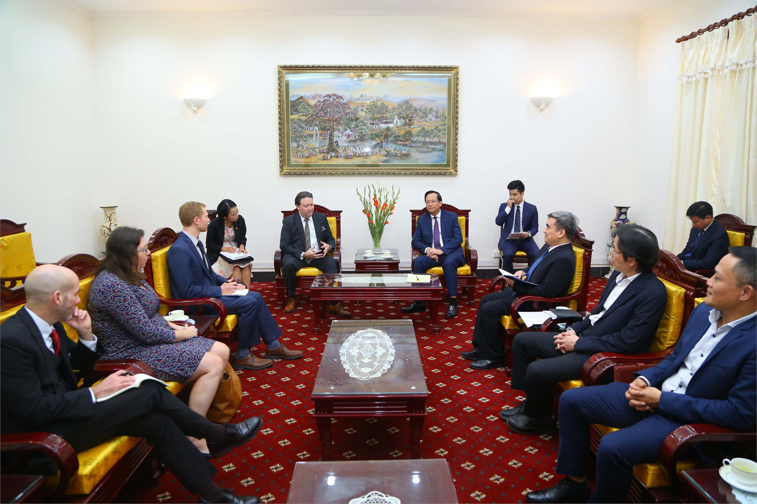 Minister Dao Ngoc Dung receives United States Ambassador to Vietnam
