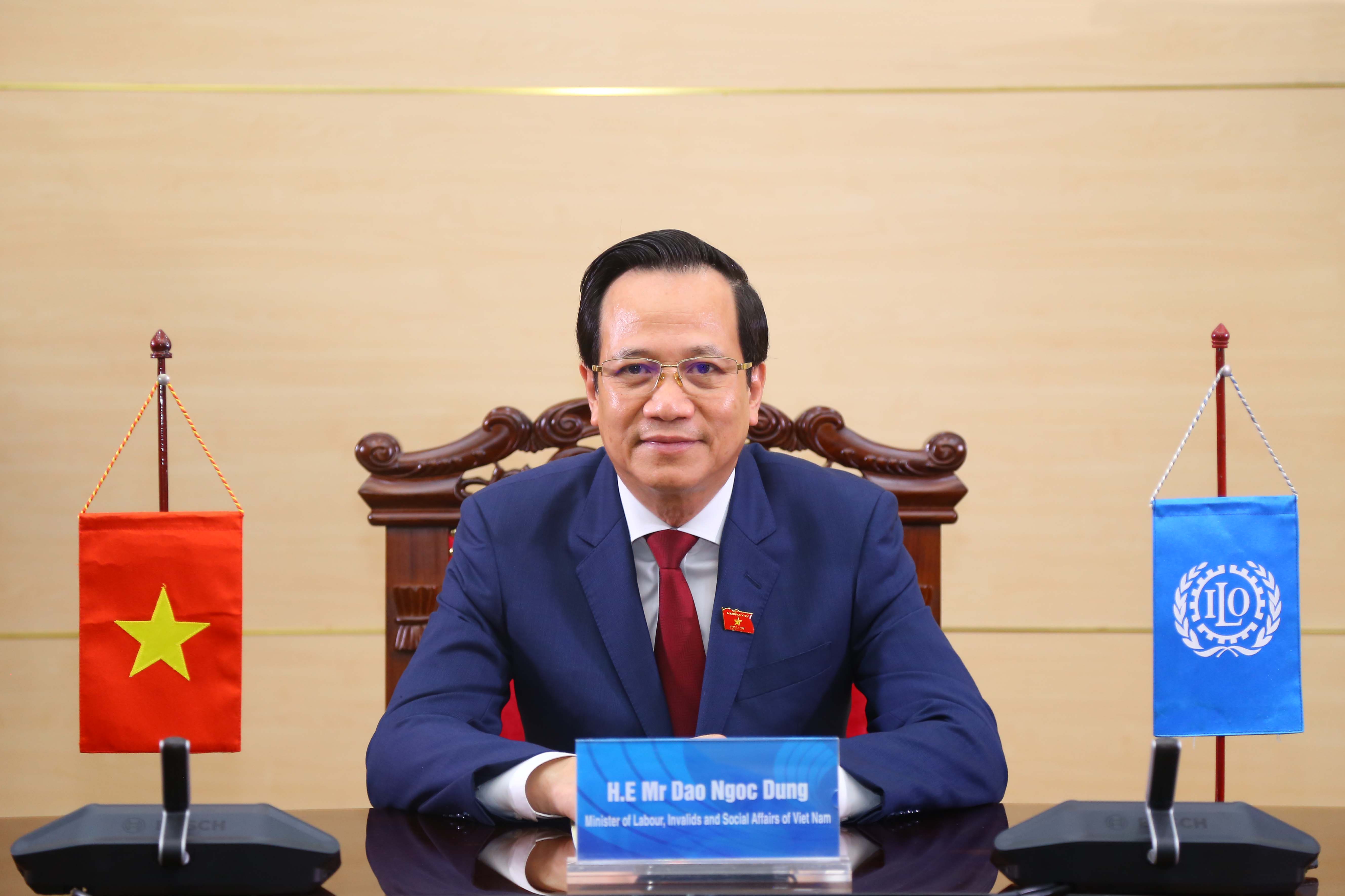 Vietnam pledges to join hands in tackling challenges of the future work