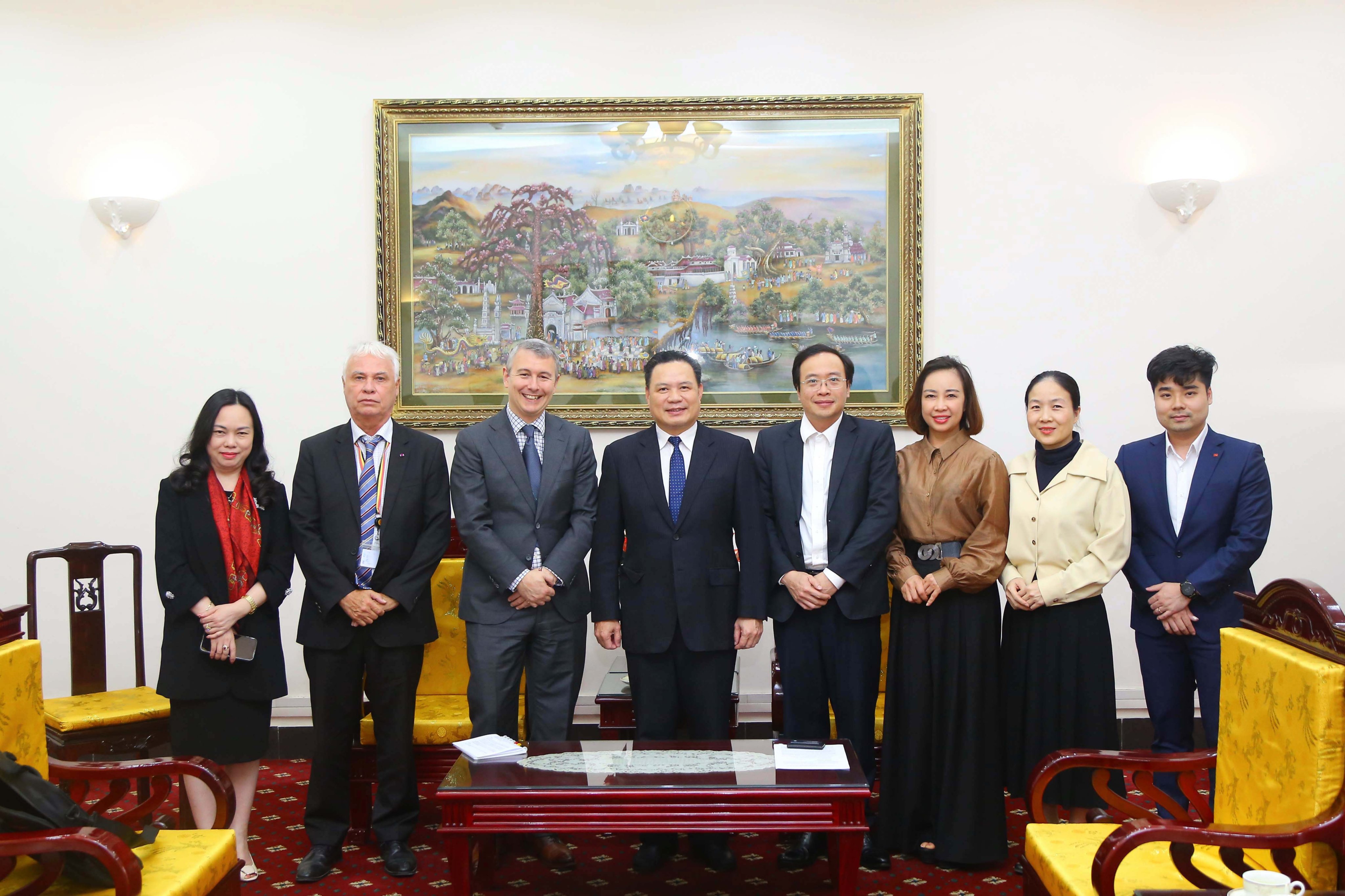 Deputy Minister Le Van Thanh receives Kingdom of Belgium’s Ambassador