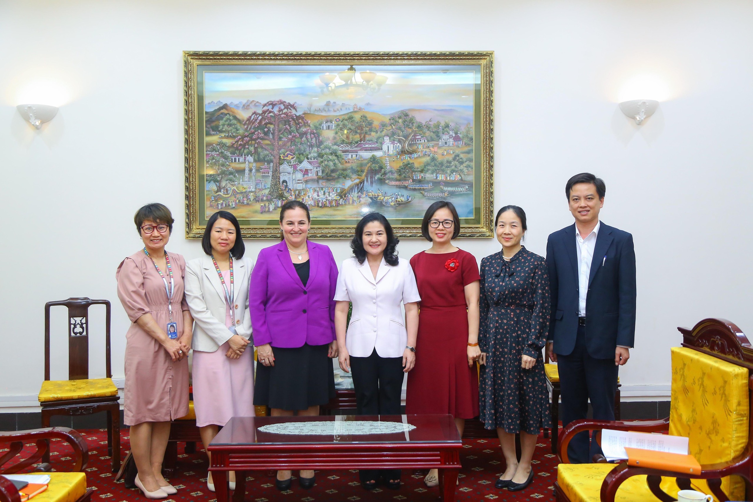 Deputy Minister Nguyen Thi Ha receives Head Representative of UNWomen in Vietnam
